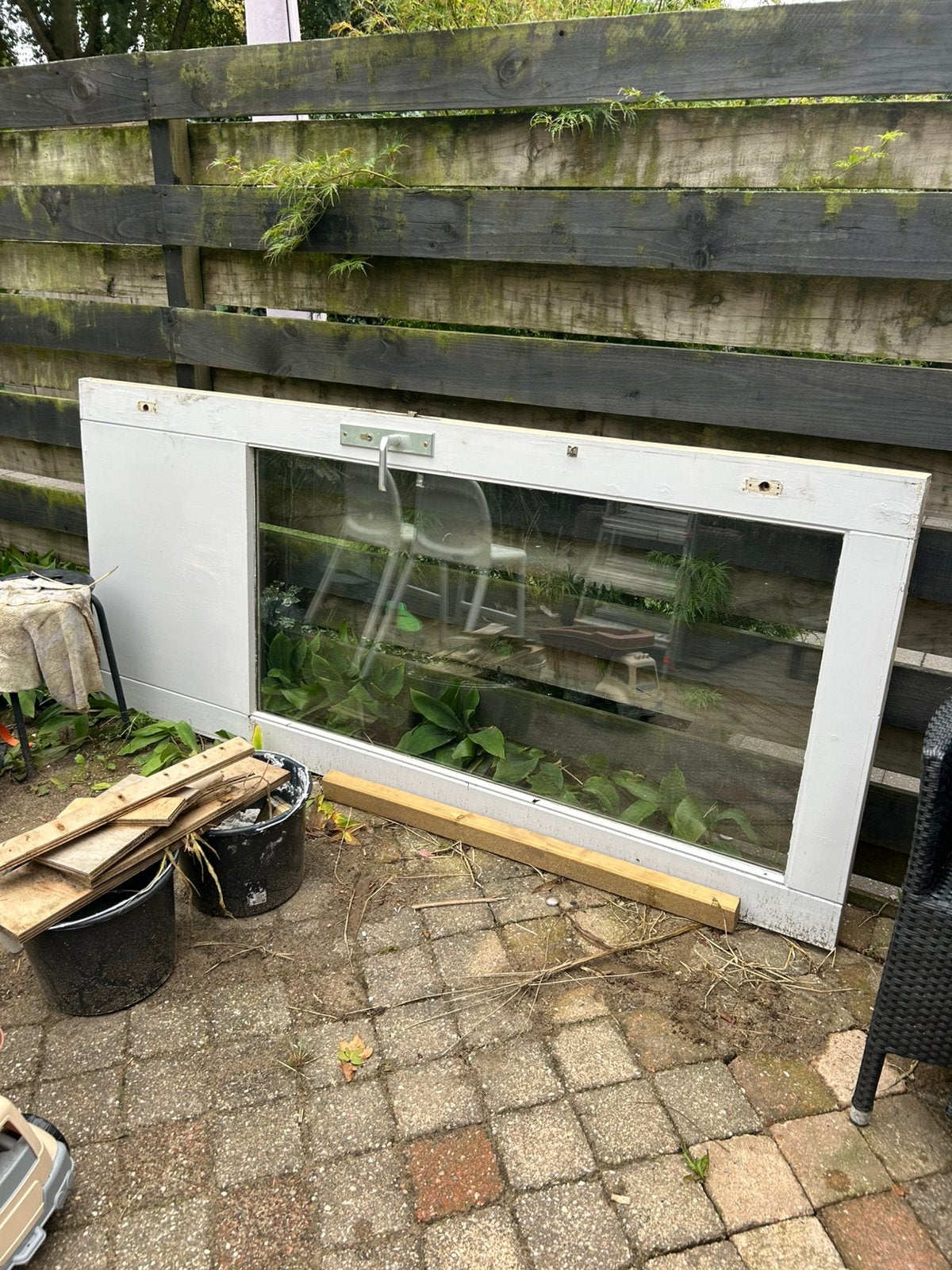 GRATIS hardhouten buitendeur., Ophalen, Zo goed als nieuw, Buitendeur, 200 tot 215 cm