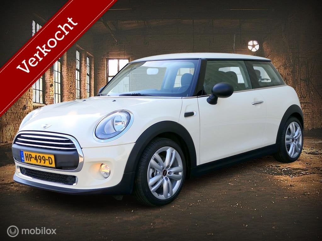 Mini One Business - navi - 17" JCW - 102 PK versie - NL auto, Voorwielaandrijving, Stof, Gebruikt, 4 stoelen