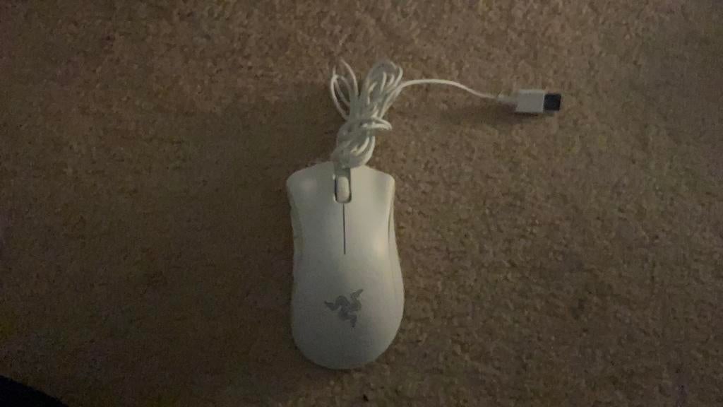 Razer deathadder essential, Ophalen, Rechtshandig, Muis, Gaming muis
