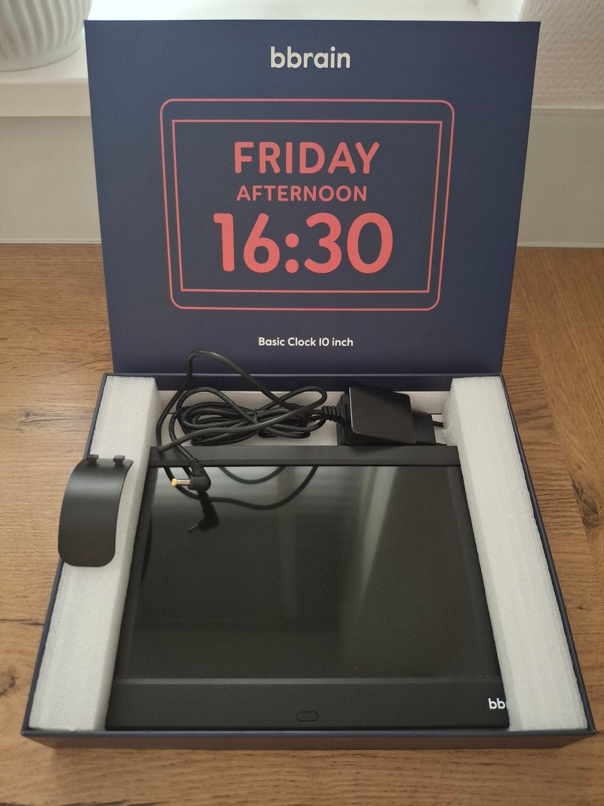 Bbrain Basic Dementie Klok - Digitale Kalenderklok, Ophalen of Verzenden, Zo goed als nieuw