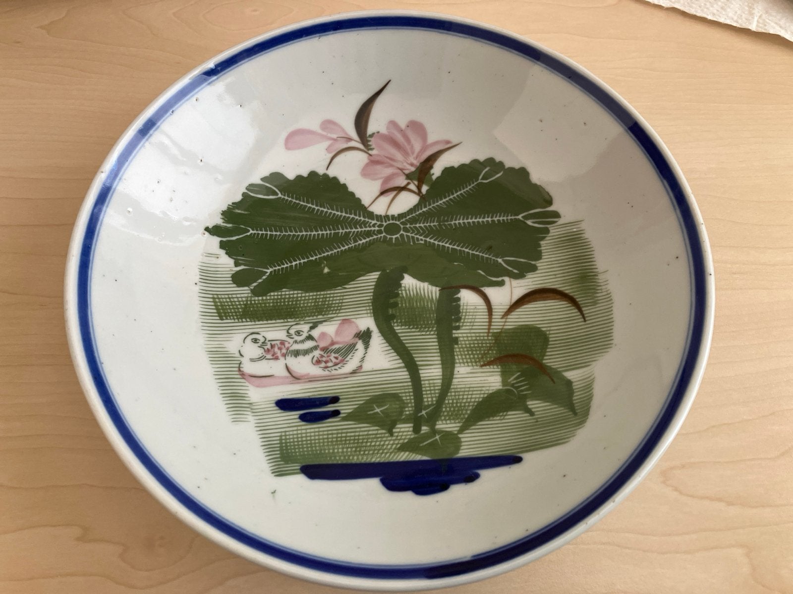 Antieke Chinese kom met eenden en lotusbloem, Antiek en Kunst, Ophalen of Verzenden