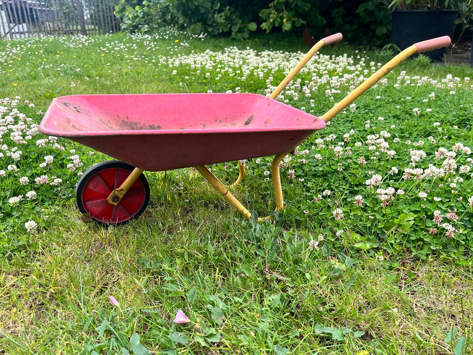 Robuuste Kinder Kruiwagen - Klaar voor Nieuwe Avonturen!, Ophalen, Gebruikt, Jongen of Meisje