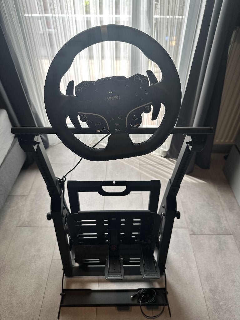 MOZA R5 + Next Level Racing Wheel Stand 2.0., Ophalen, Zo goed als nieuw, Moza Racing