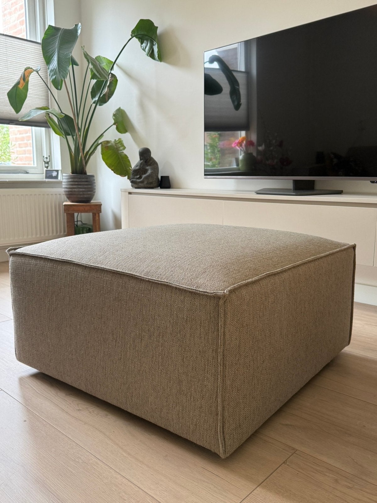 Hocker James taupe (van de Karwei), Ophalen, Vierkant, 75 tot 100 cm, Zo goed als nieuw