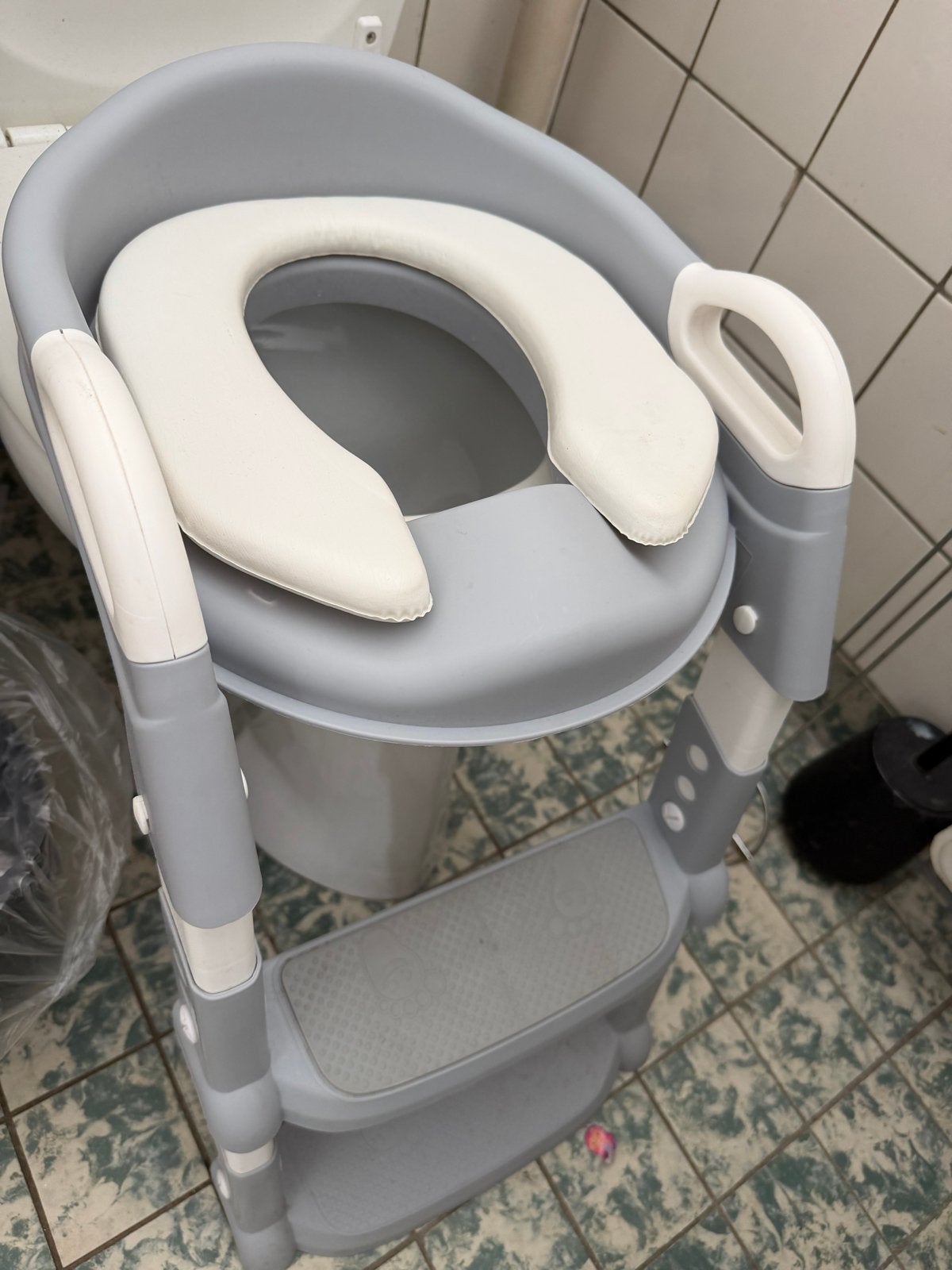 Kids4u WC Verkleiner met Trapje - Peuter Potje Opvouwbaar, Ophalen of Verzenden, Zo goed als nieuw