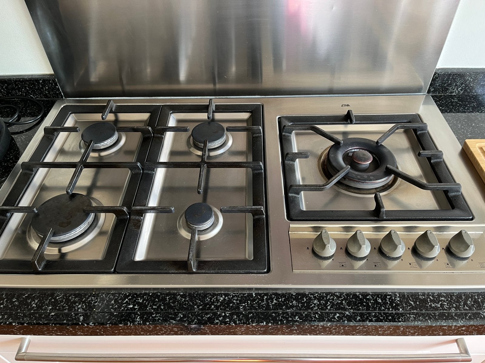 Te koop aangeboden een 5 pits gaskookplaat, Witgoed en Apparatuur, Fornuizen, Ophalen, Gebruikt, Minder dan 85 cm, 60 cm of meer