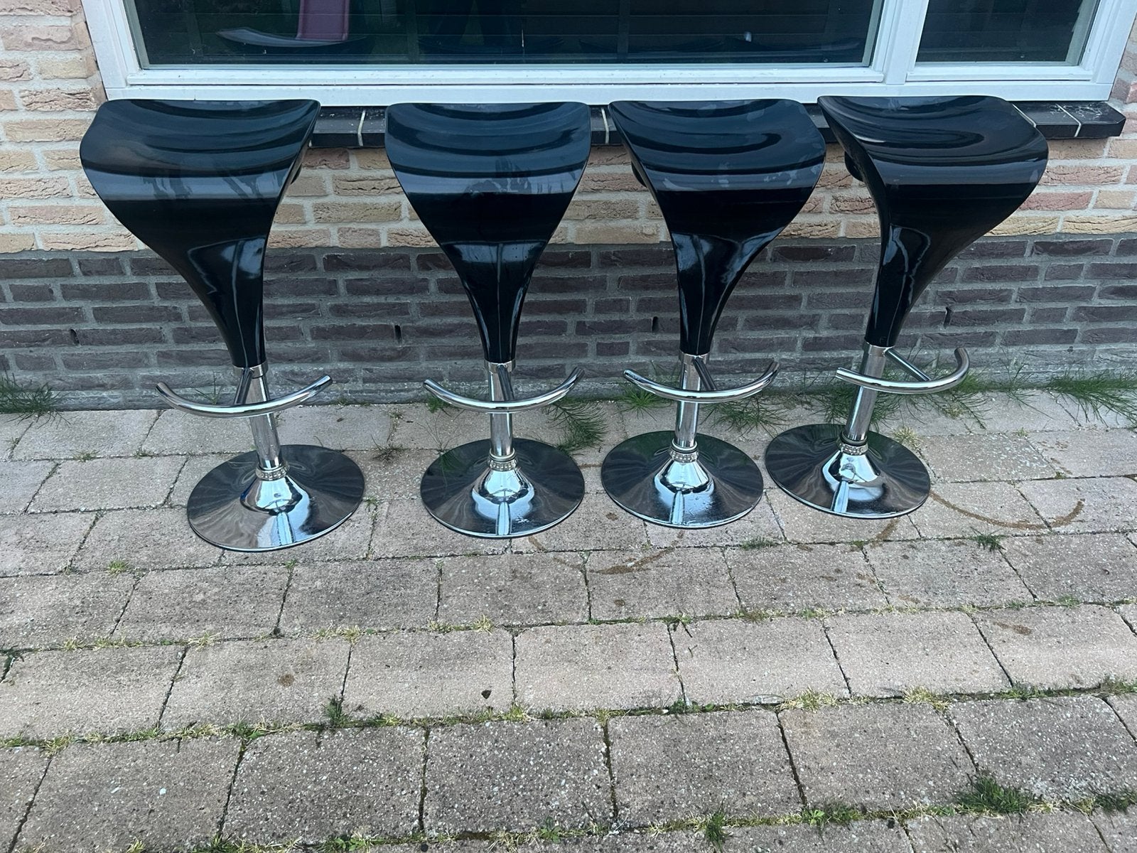 Barkrukken zwart chroom in hoogte verstelbaar met voetsteun, Ophalen, 60 tot 90 cm, Zo goed als nieuw, In hoogte verstelbaar