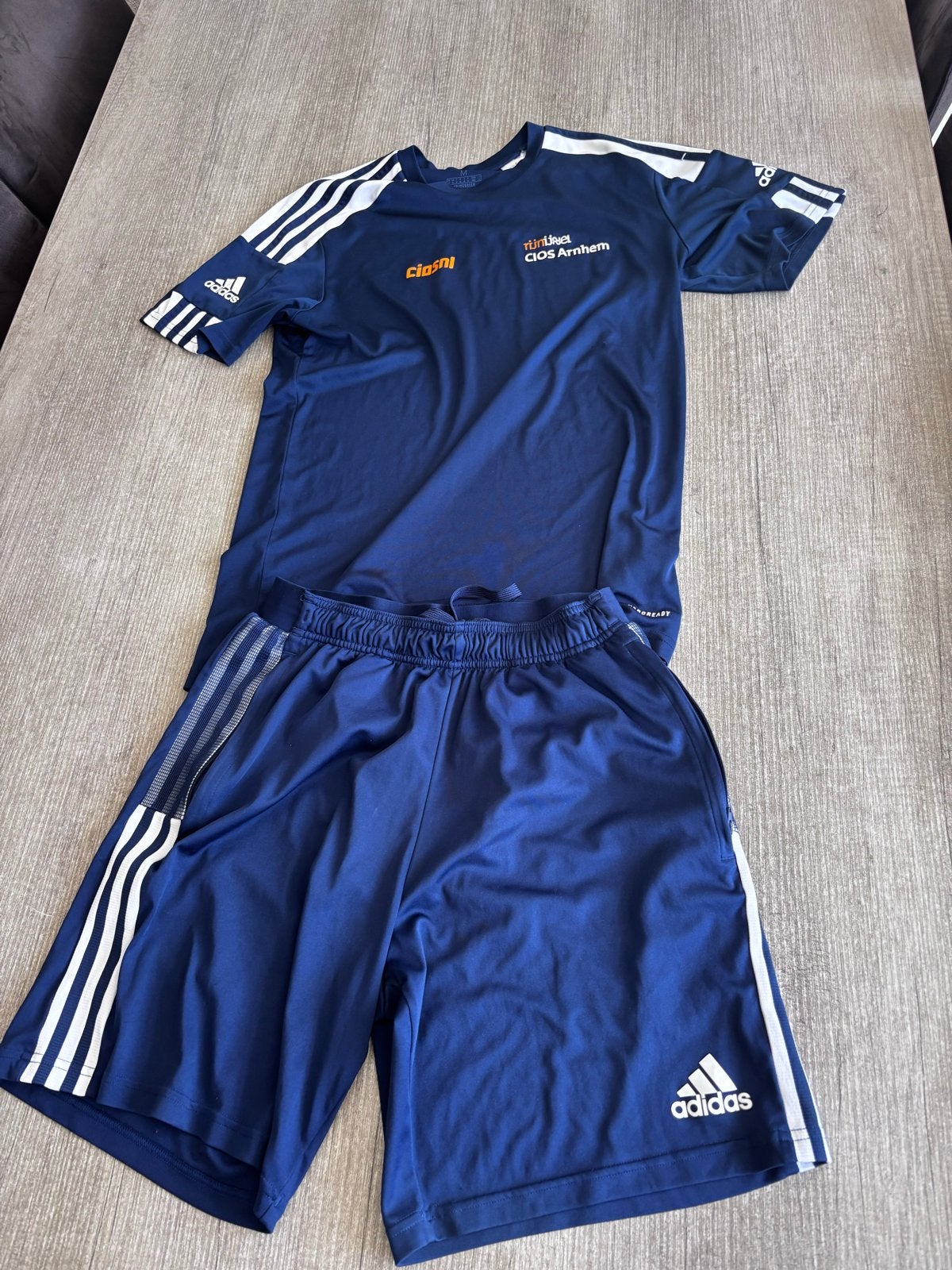 CIOS Arnhem sport setje maat m, Kleding | Heren, Sportkleding, Ophalen of Verzenden, Zo goed als nieuw, Algemeen, Maat 48/50 (M)