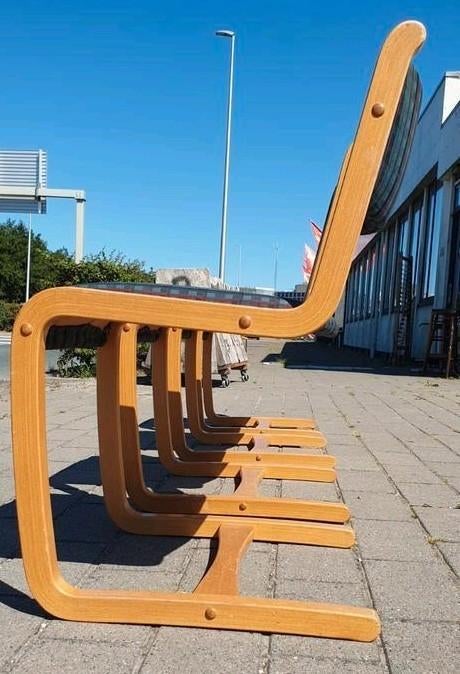 Vintage 80s design Club8 Denemarken zwevend Cantilever stoel, Ophalen, Gebruikt, Overige kleuren, Vier