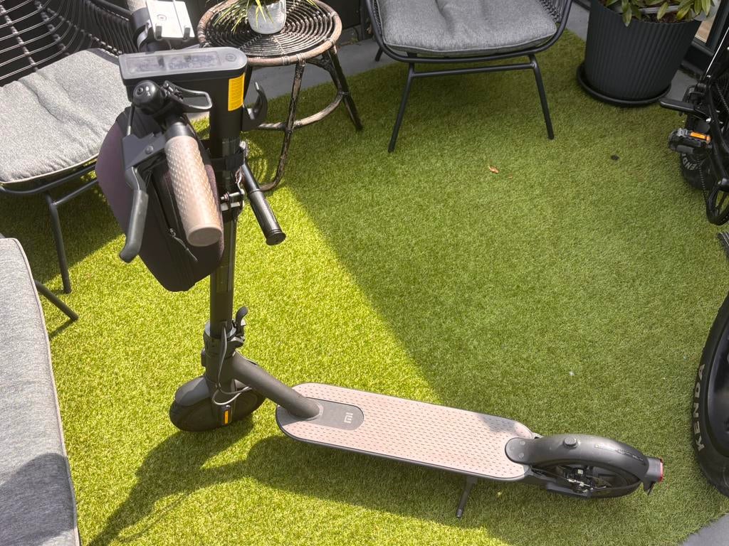 Xiaomi elektrische step/scooter met aankoopbon, Ophalen of Verzenden, Zo goed als nieuw, Elektrische step (E-scooter)
