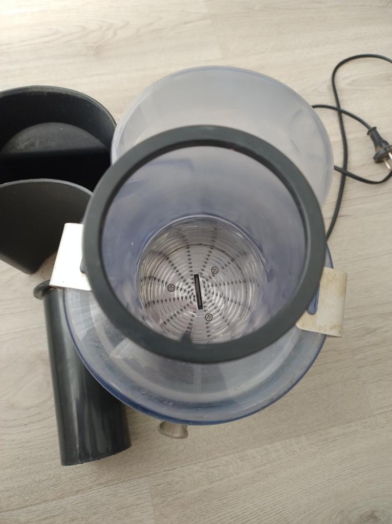 Deze Philips sapcentrifuge is in uitstekende staat en direct, Witgoed en Apparatuur, Overige Witgoed en Apparatuur, Ophalen, Zo goed als nieuw