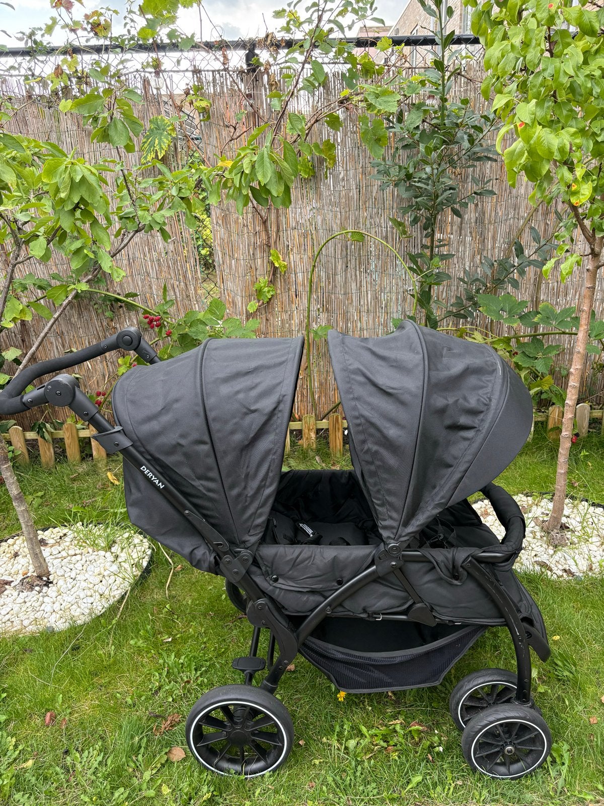Deryan Elena Duo Buggy - Zwart - Inclusief regenhoes, Kinderen en Baby's, Duowagen, Zo goed als nieuw, Ophalen, Kinderwagen