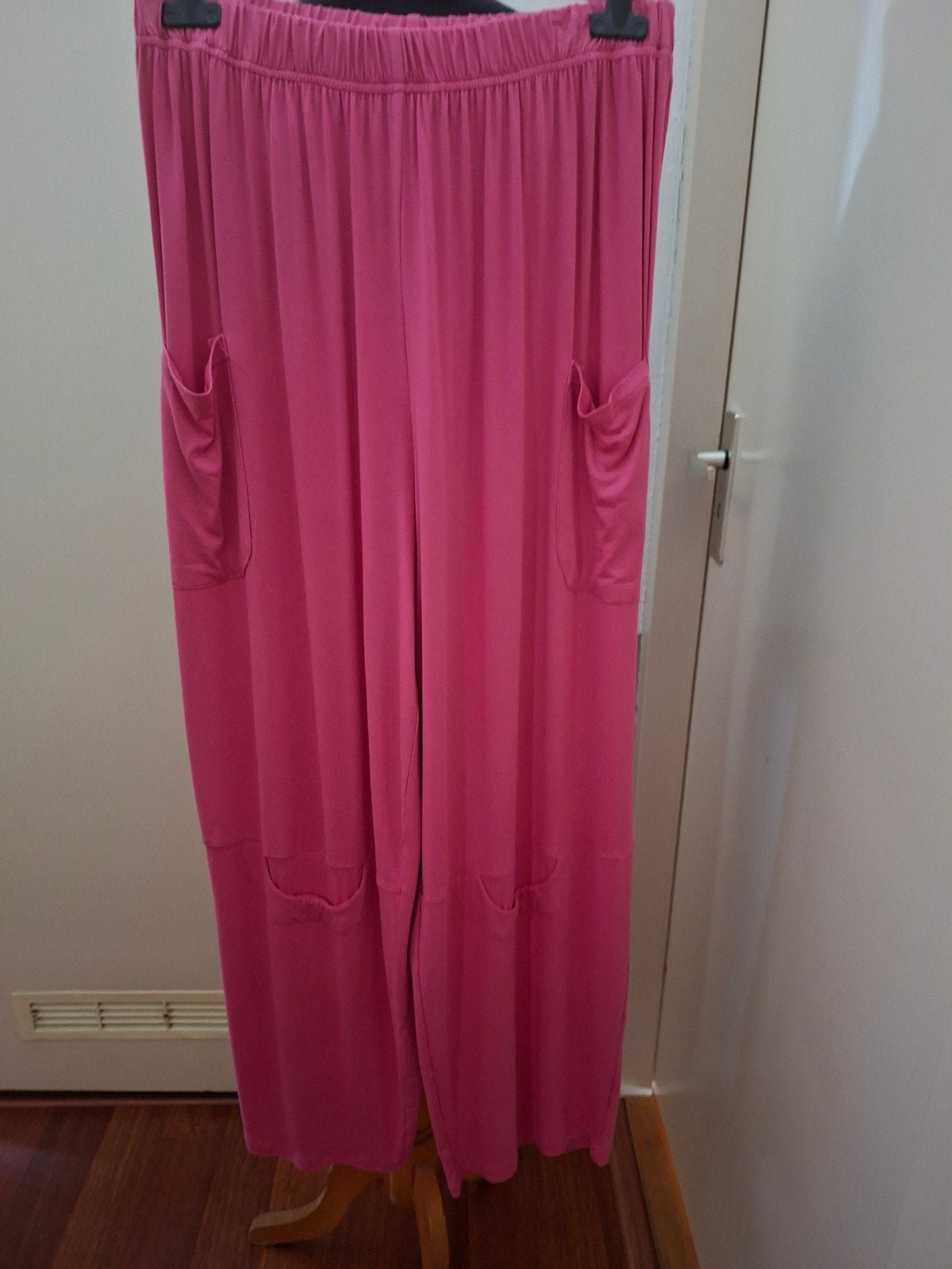 Zomerse broek met elastische boord/one size tot mt.50, Thombiq, Nieuw, Ophalen of Verzenden, Roze