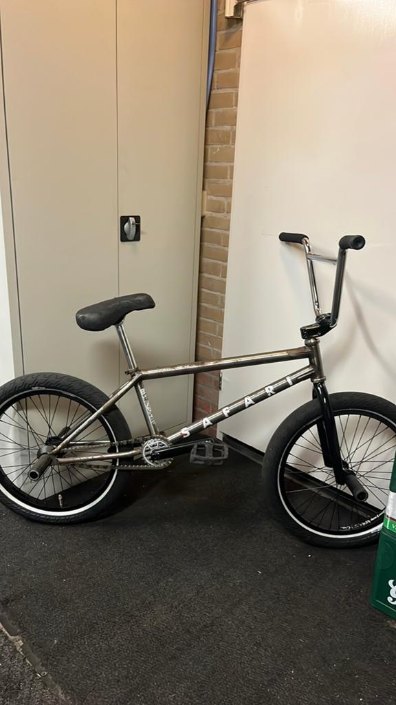 Custom bmx compleet of in parts !, Fietsen en Brommers, Fietsen | Crossfietsen en BMX, Ophalen of Verzenden, Zo goed als nieuw