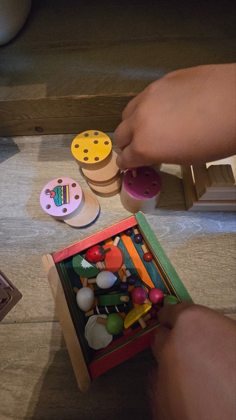 Foto 17 van Houten speelkeuken met accessoires