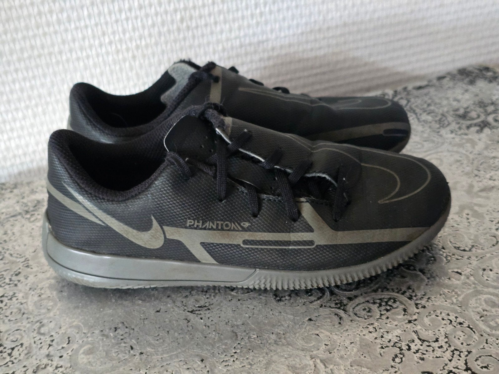 Nike Phantom GT2 Club IC kinder zaalvoetbalschoenen maat 30, Gebruikt, Jongen of Meisje, Schoenen, Ophalen of Verzenden
