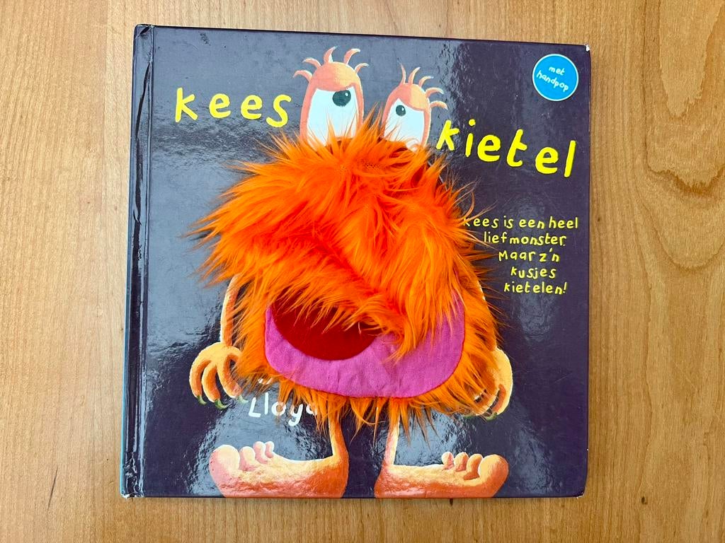 Sam Lloyd, Kees Kietel, prentenboek + handpop, Boeken, Kinderboeken | Baby's en Peuters, Gelezen, Ophalen of Verzenden, Uitklap-, Voel- of Ontdekboek