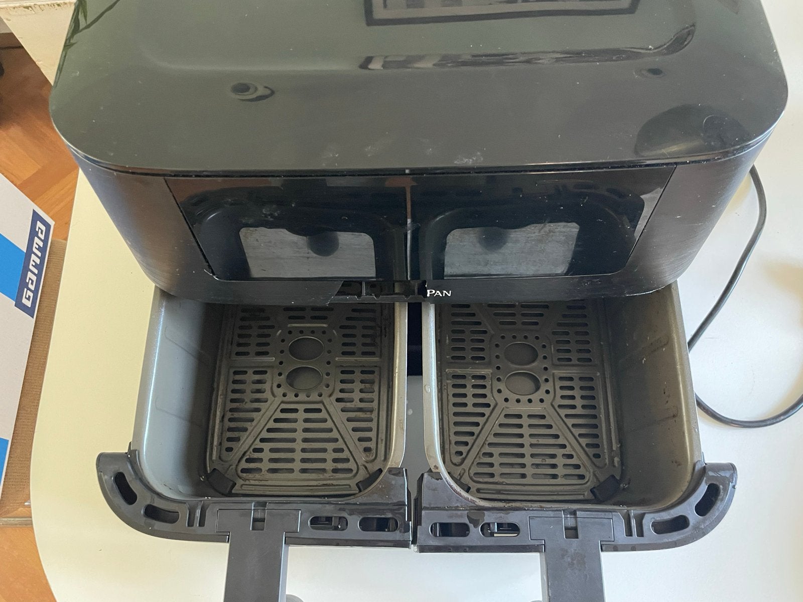 Gratis afhalen: dubbele Airfryer (linkermand defect), Witgoed en Apparatuur, Airfryers, Ophalen, Gebruikt, Airfryer XXL