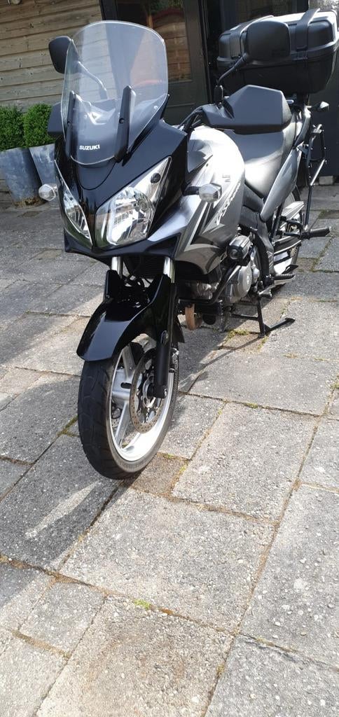 Suzuki V-Strom 650 2009 met complete uitrusting, Particulier, Toermotor, Handvatverwarming