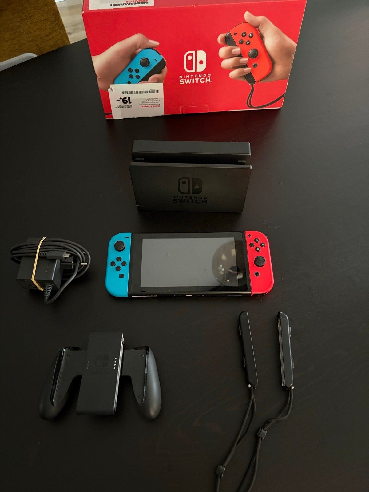 Nintendo Switch met 2 controllers en 3 games, Met 2 controllers, Ophalen of Verzenden, Switch Original, Gebruikt