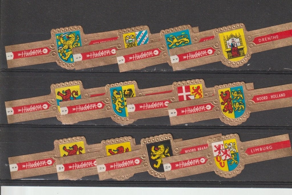 reeks 738  wapenschilden  1-12     sigarenbanden, Verzamelen, Rookartikelen, Aanstekers en Luciferdoosjes, Ophalen of Verzenden