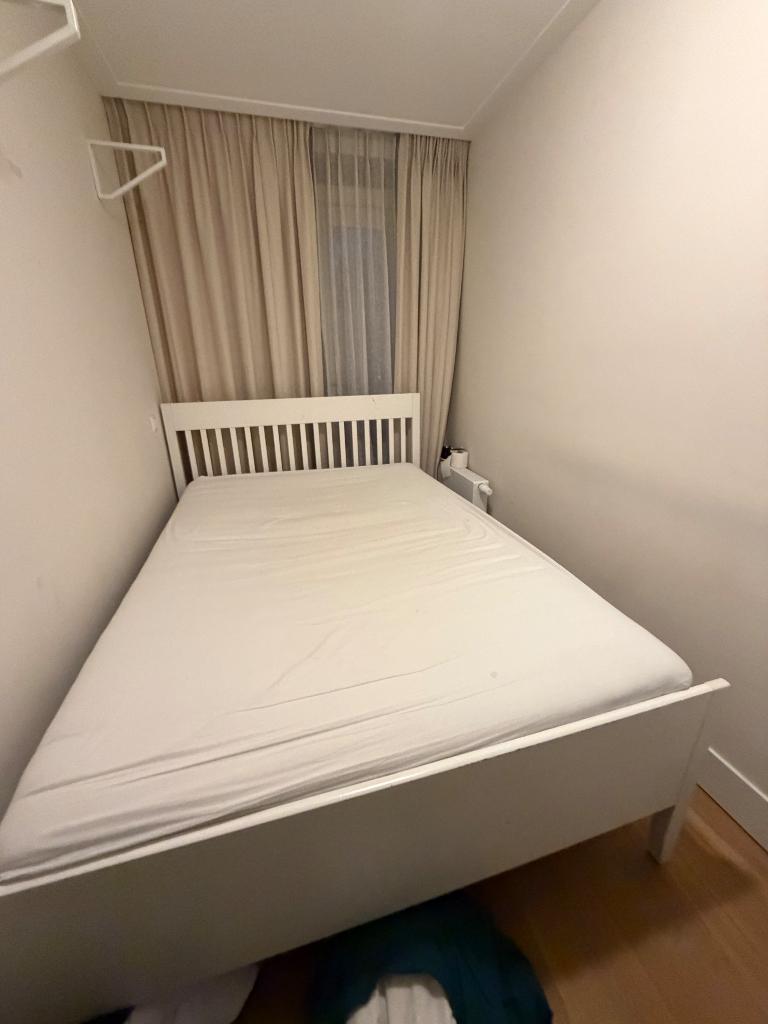 IDANÄS Ikea Bed Frame 140x200cm, Ophalen, Wit, Tweepersoons, 140 cm