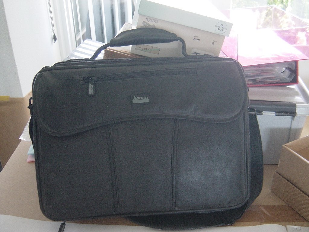 laptop tas, Ophalen of Verzenden, 17 inch of meer, Zo goed als nieuw, Schoudertas