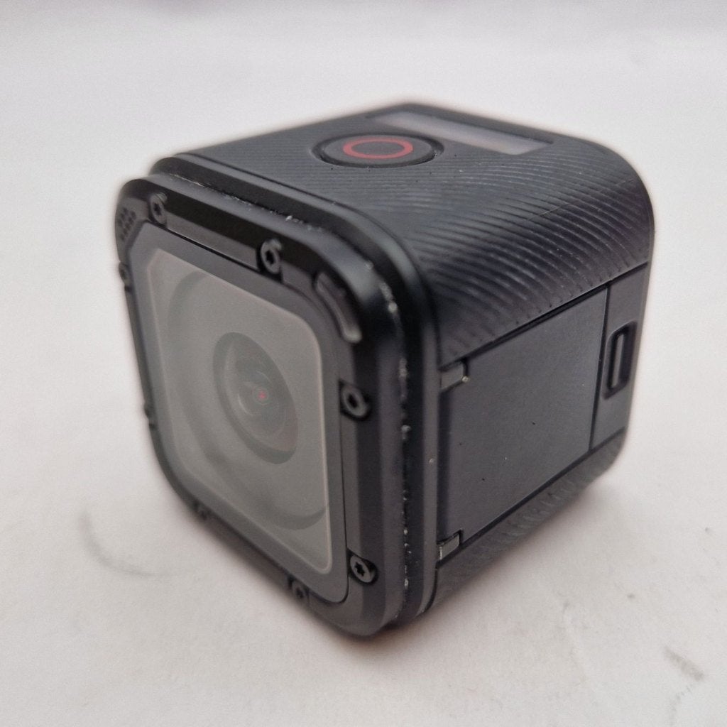 Foto 3 van Gopro hero 4 session incl accessories Nu voor €119.99