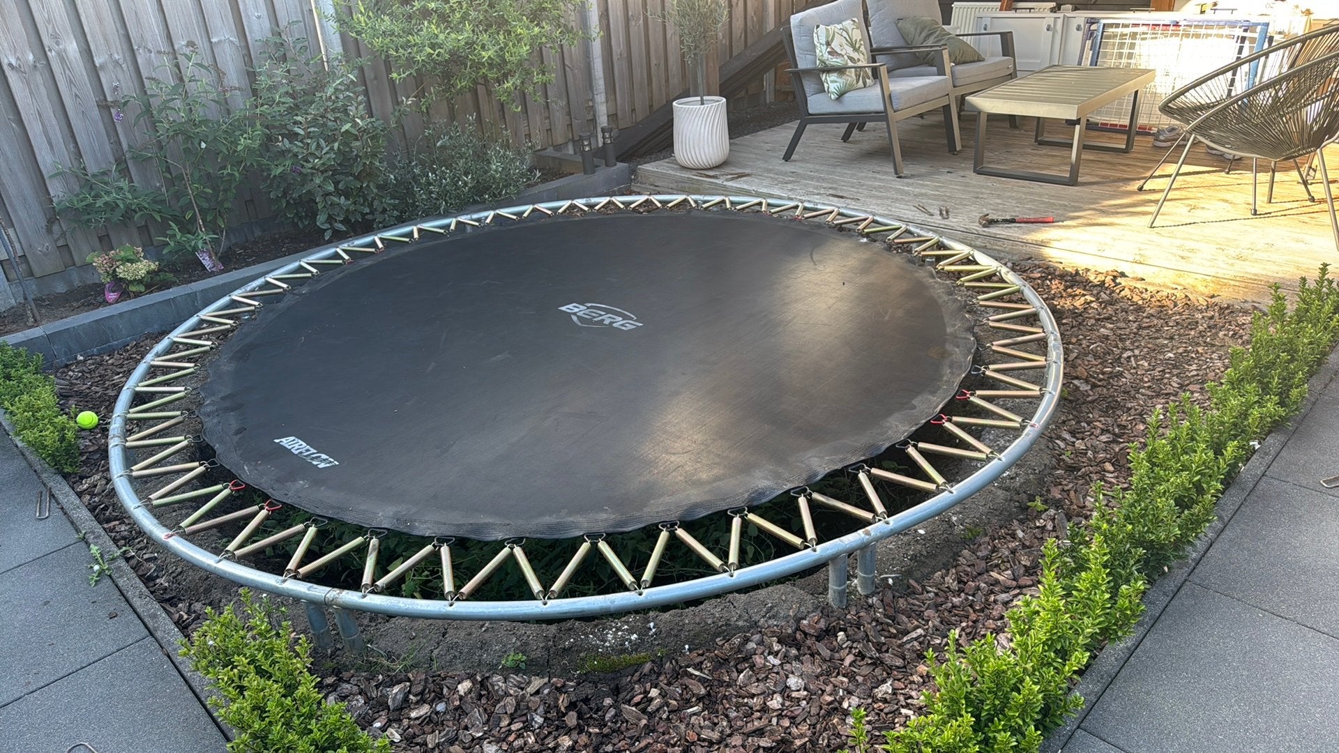 Berg trampoline, Kinderen en Baby's, Speelgoed | Buiten | Trampolines, Ophalen, Gebruikt
