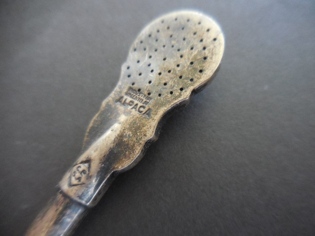 Antieke Bombilla of Bomba, Ophalen