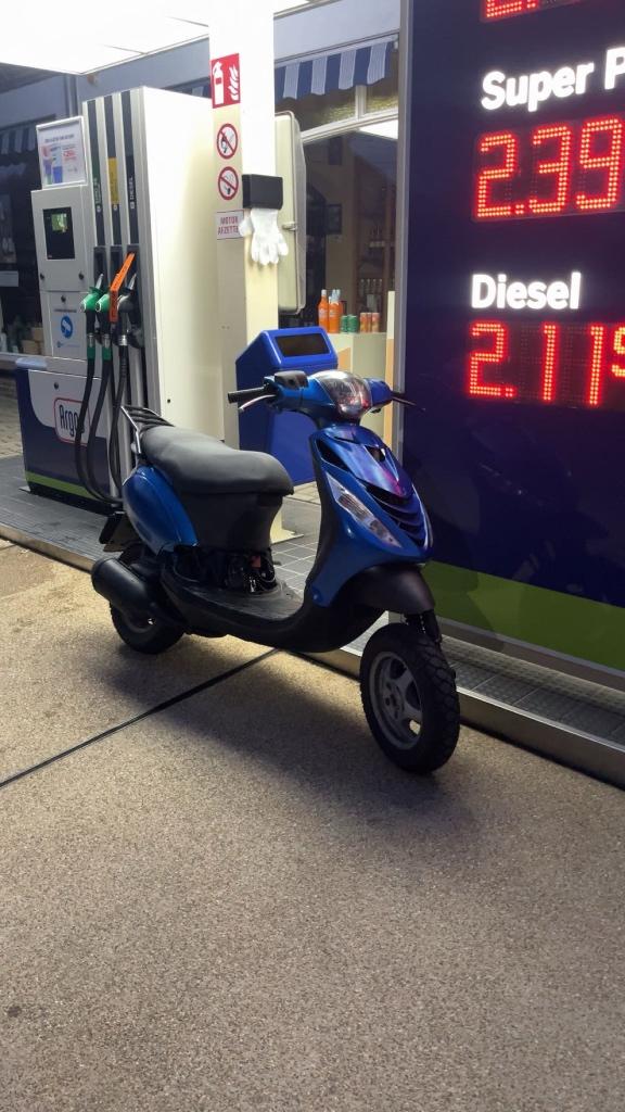piaggio zip 125cc lc, Fietsen en Brommers, Scooters | Piaggio, Zo goed als nieuw, Zip, Maximaal 25 km/u, Tweetakt, Ophalen