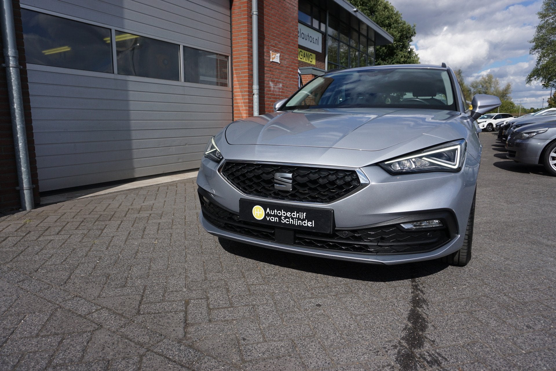 SEAT Leon Sportstourer 1.0 E-TSI 111PK AUTOMAAT STYLE CAMERA, Dealer onderhouden, Stof, Gebruikt, 1290 kg