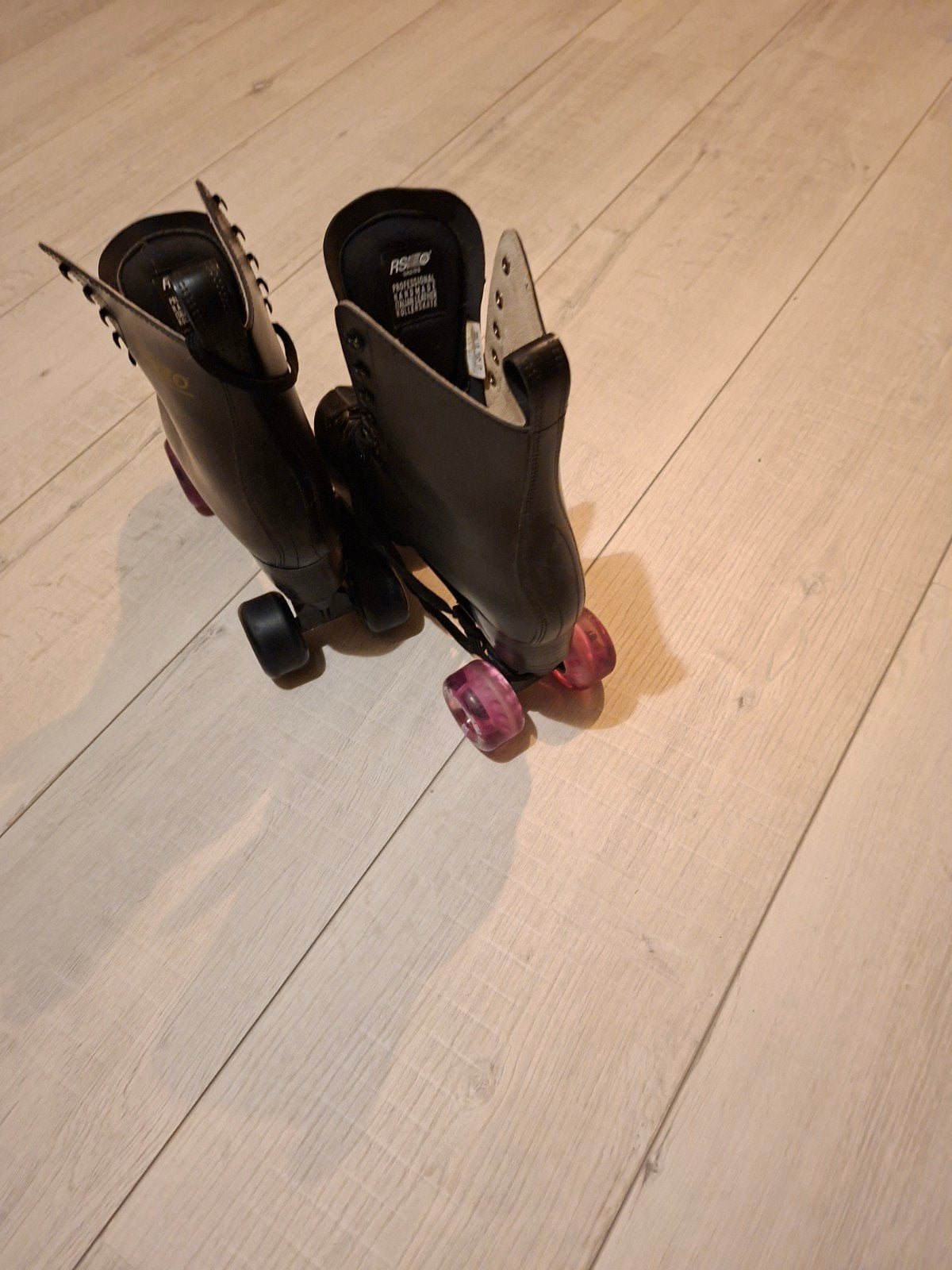originele RSI rolschaatsen zgan 1 keer gedragen, Ophalen of Verzenden, Zo goed als nieuw, Kunstschaatsen, Overige merken