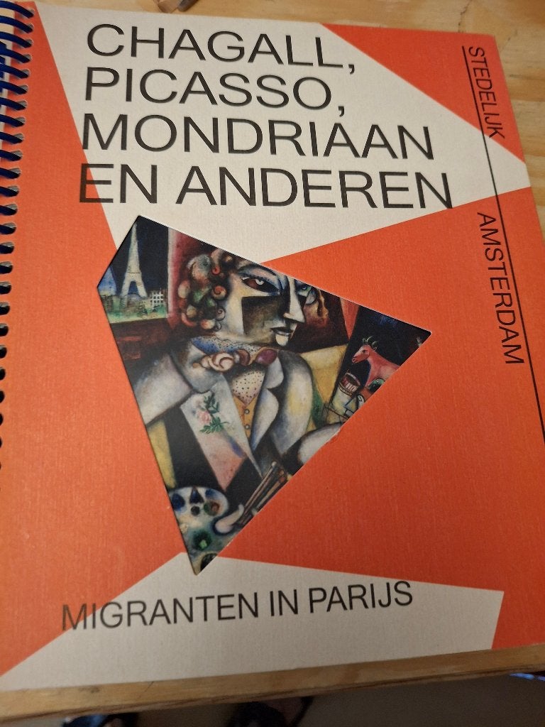 Chagall, Picasso,  Mondriaan e.a  migranten in Parijs, Verzenden, Zo goed als nieuw