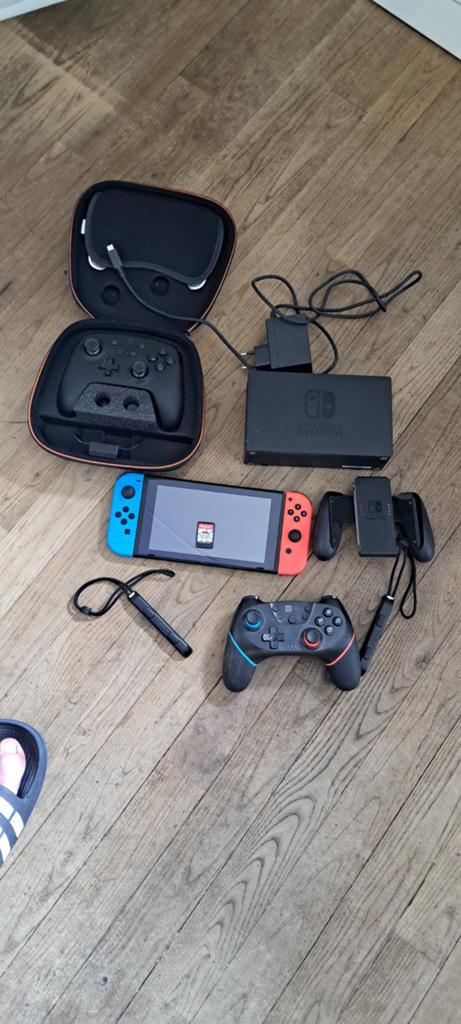 Nintendo Switch met 2 controllers en game, Met games, Met 2 controllers, Ophalen of Verzenden, Zo goed als nieuw