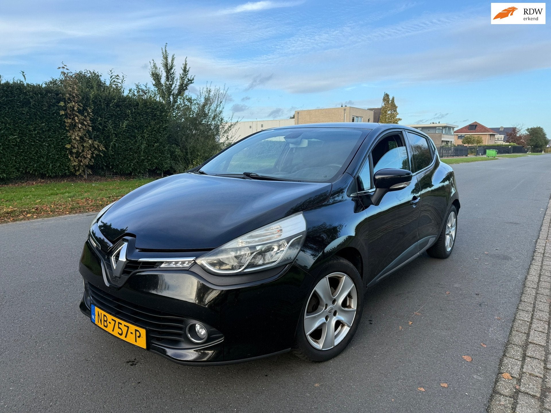 Renault Clio 0.9 TCe Iconic APK/AIRCO/VELGEN, Auto's, 898 cc, Euro 6, Leder, Handgeschakeld