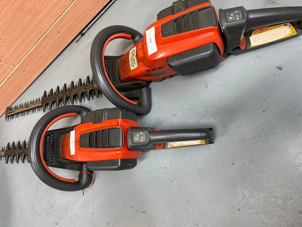 Husqvarna 520 ihd 60 accu heggenschaar, Ophalen, Zo goed als nieuw, Accu