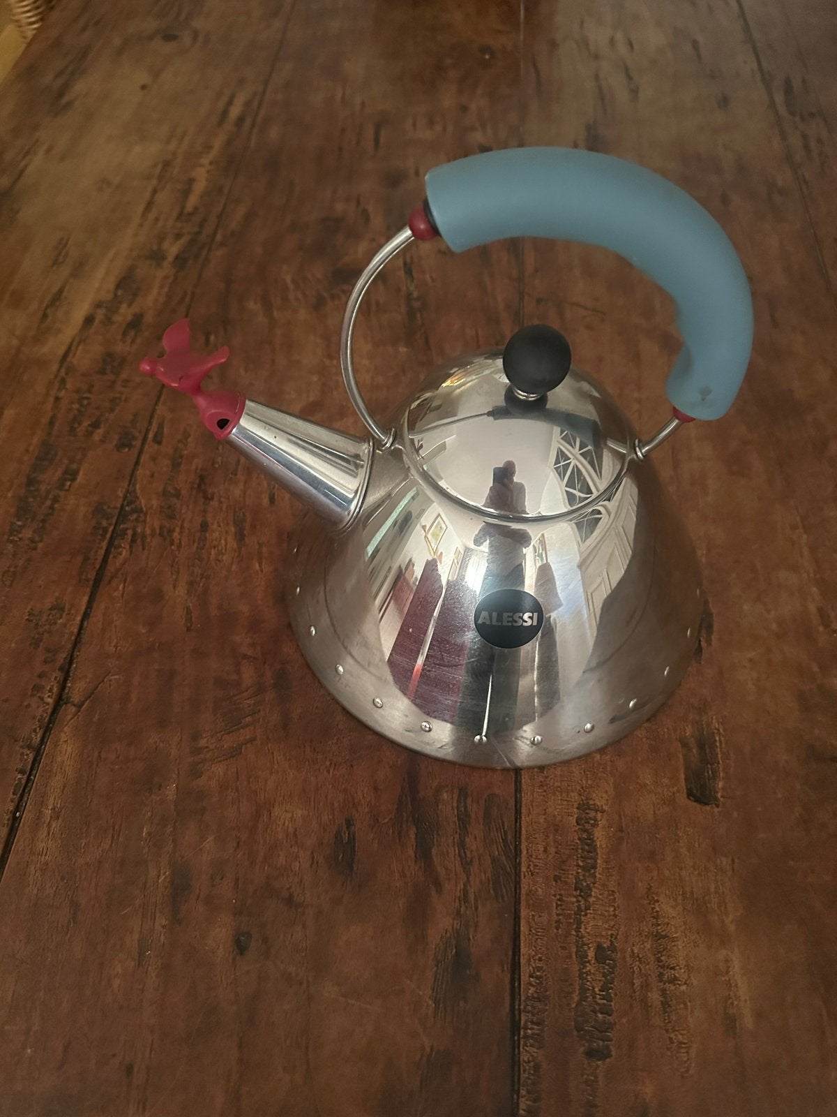 Alessi fluitketel met vogel - designklassieker, Huis en Inrichting, Keuken | Keukenbenodigdheden, Theepot/fluitketel, Ophalen of Verzenden