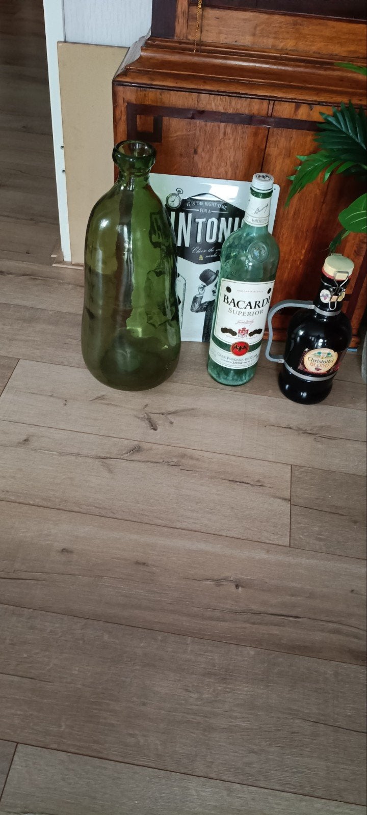 Decoratieve flessen en Gin Tonic bord, Ophalen