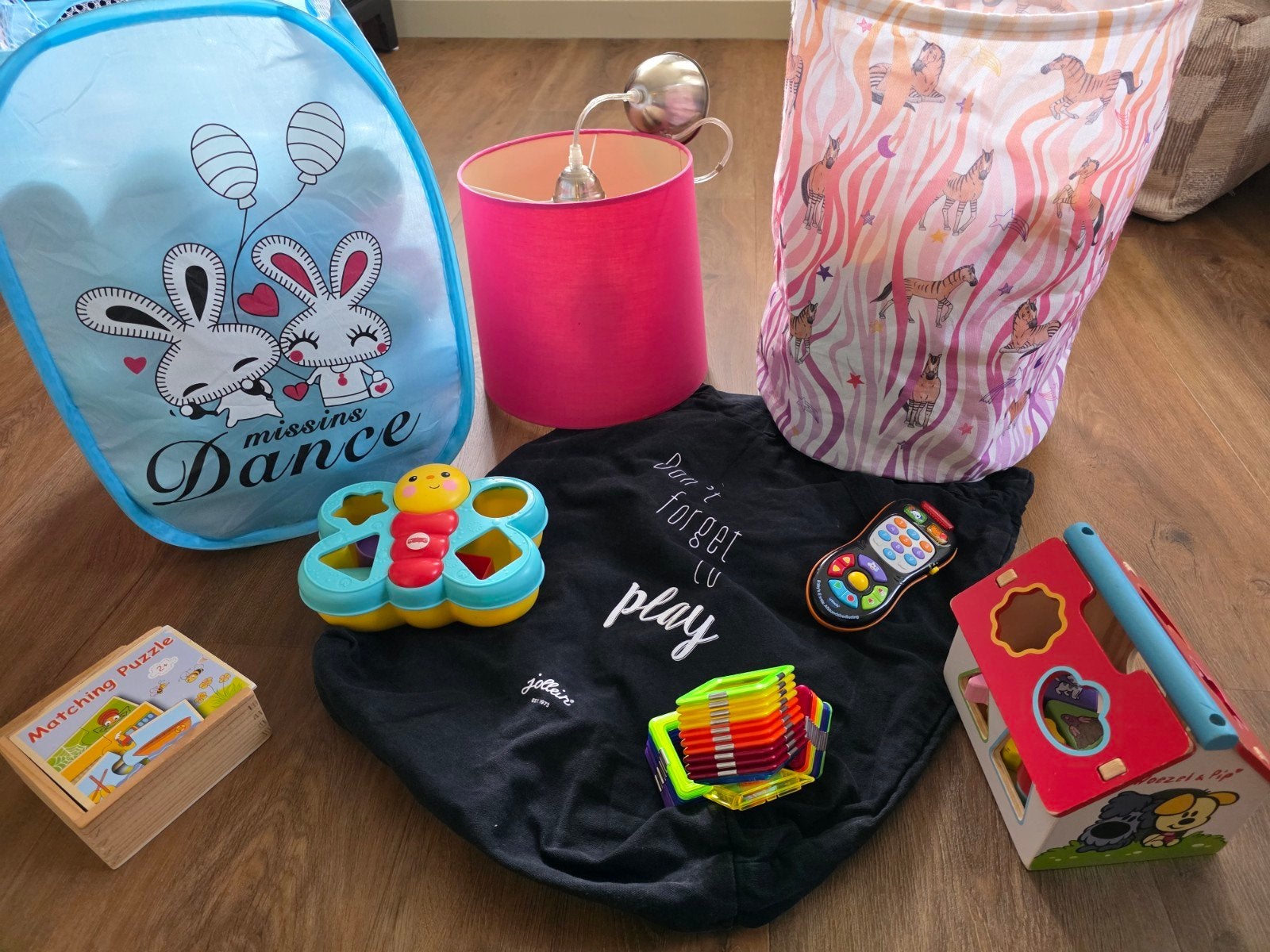 Roze hanglamp, ballen voor ballenbak, speelgoed, Ophalen, Gebruikt, Overige typen