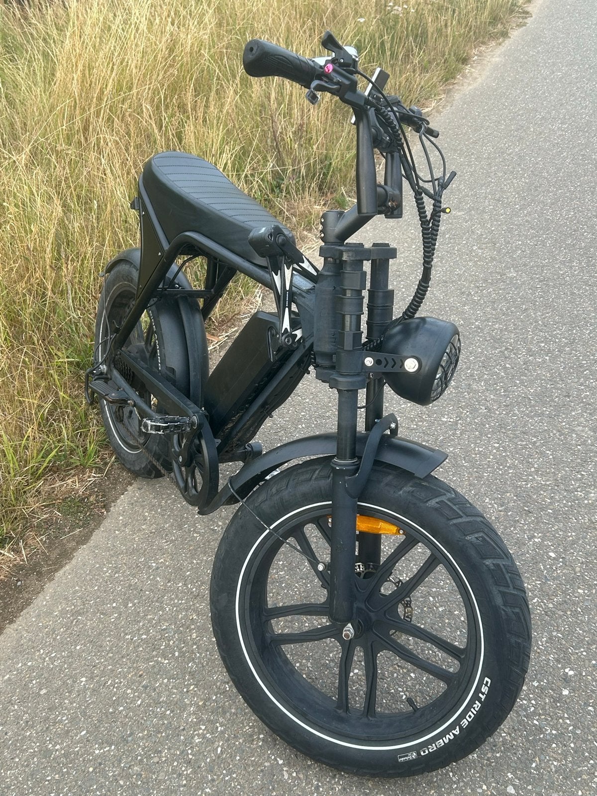 Fatbike v8 in goede staat bieden mag, Ophalen, Zo goed als nieuw, 50 km per accu of meer, Overige merken