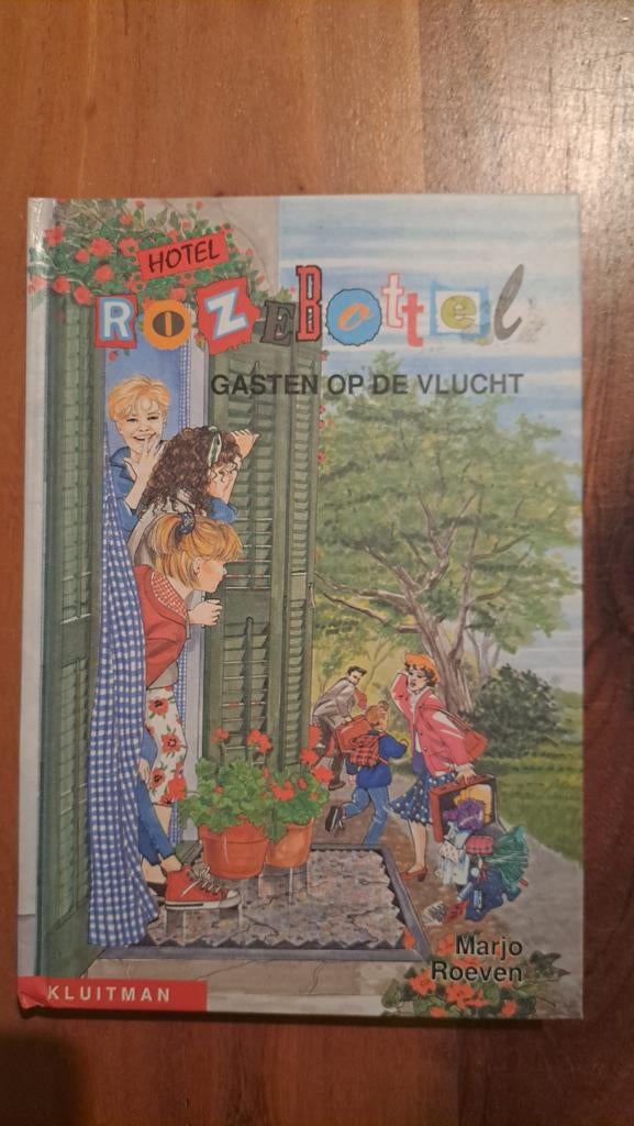 Hotel Rozebottel: Gasten op de Vlucht, Ophalen of Verzenden