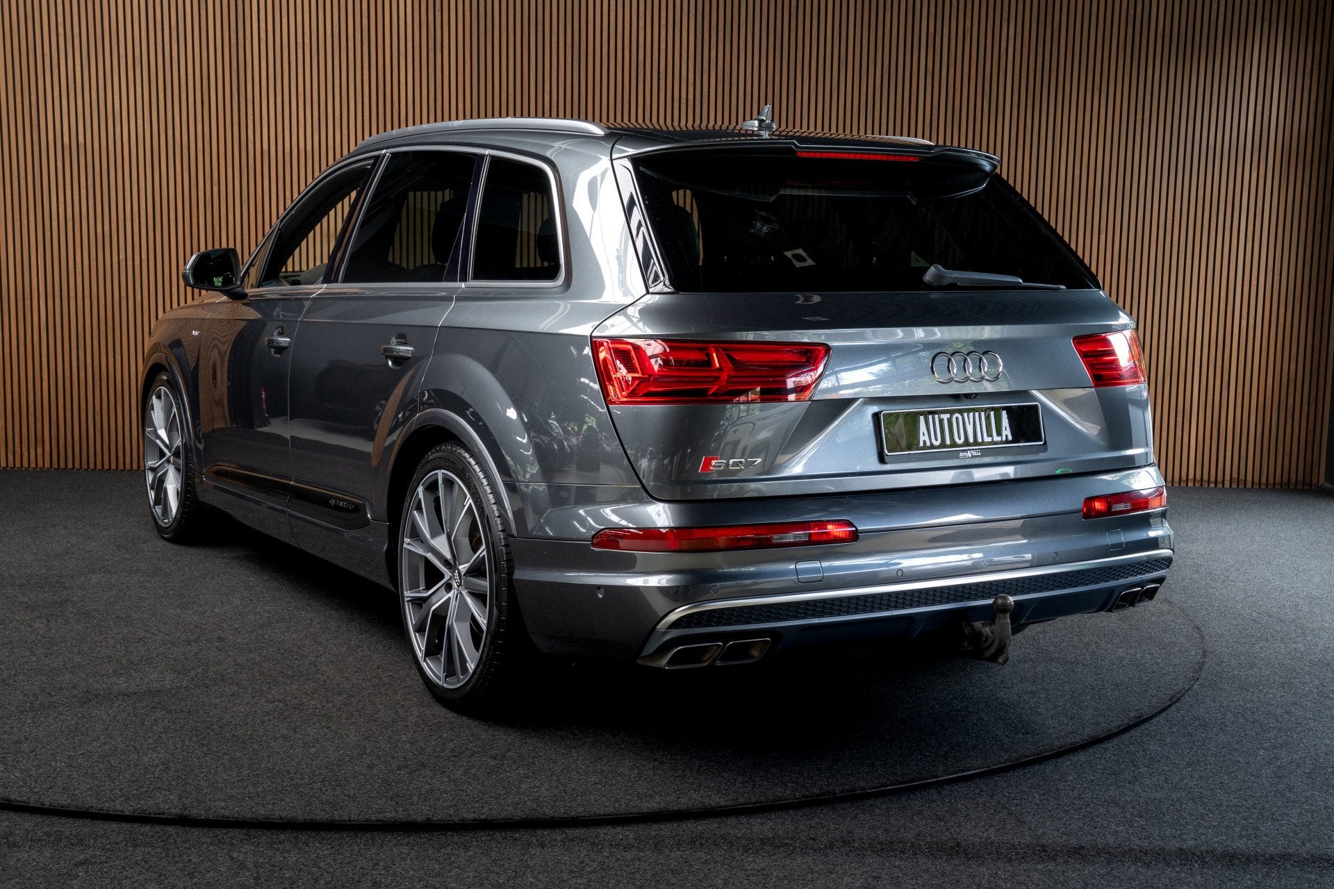 Audi Q7 4.0 TDI SQ7 quattro Pro Line + 7p Bang&Olufson Nacht, Automaat, Dealer onderhouden, Gebruikt, 7 stoelen