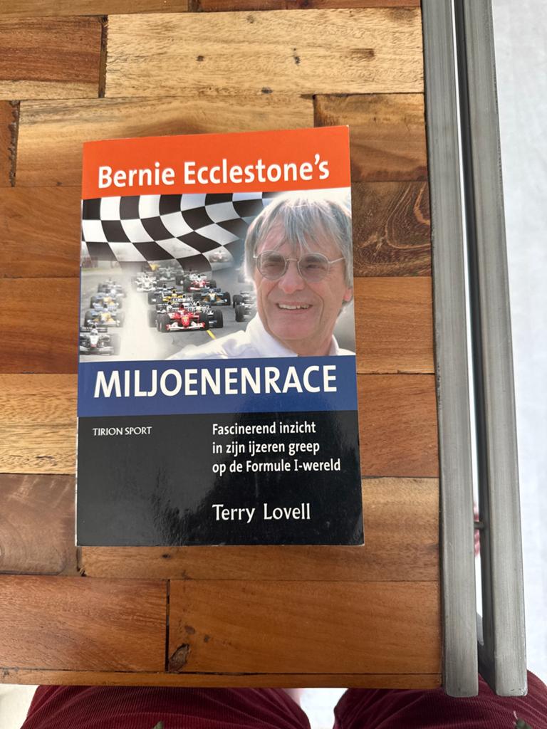 Bernie Ecclestone's Miljoenenrace - Terry Lovell, Ophalen of Verzenden, Gelezen, Europa overig