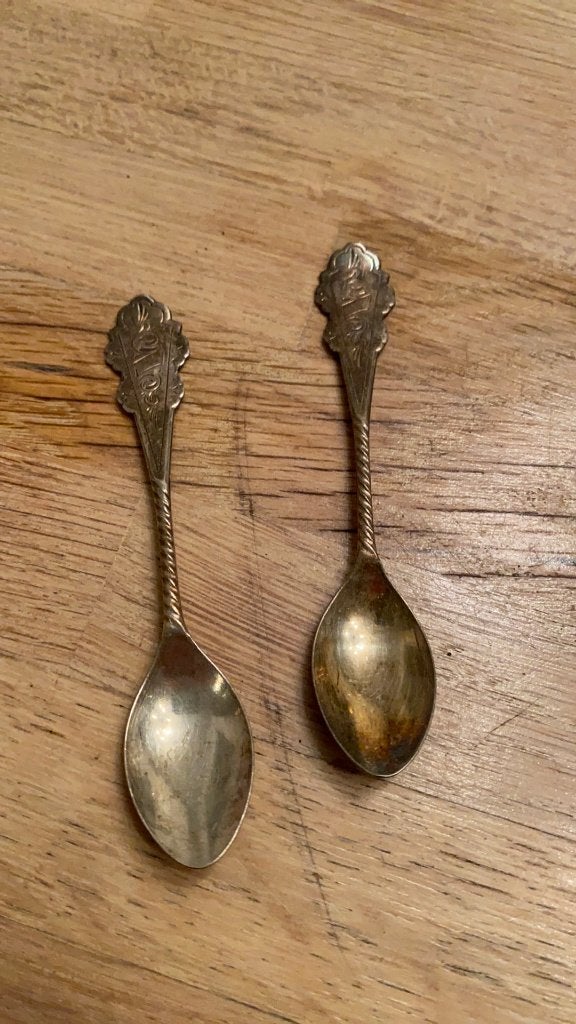 2 Douwe Egberts HH 100 zwaar verzilverd lepeltjes 11cm lang, Ophalen of Verzenden