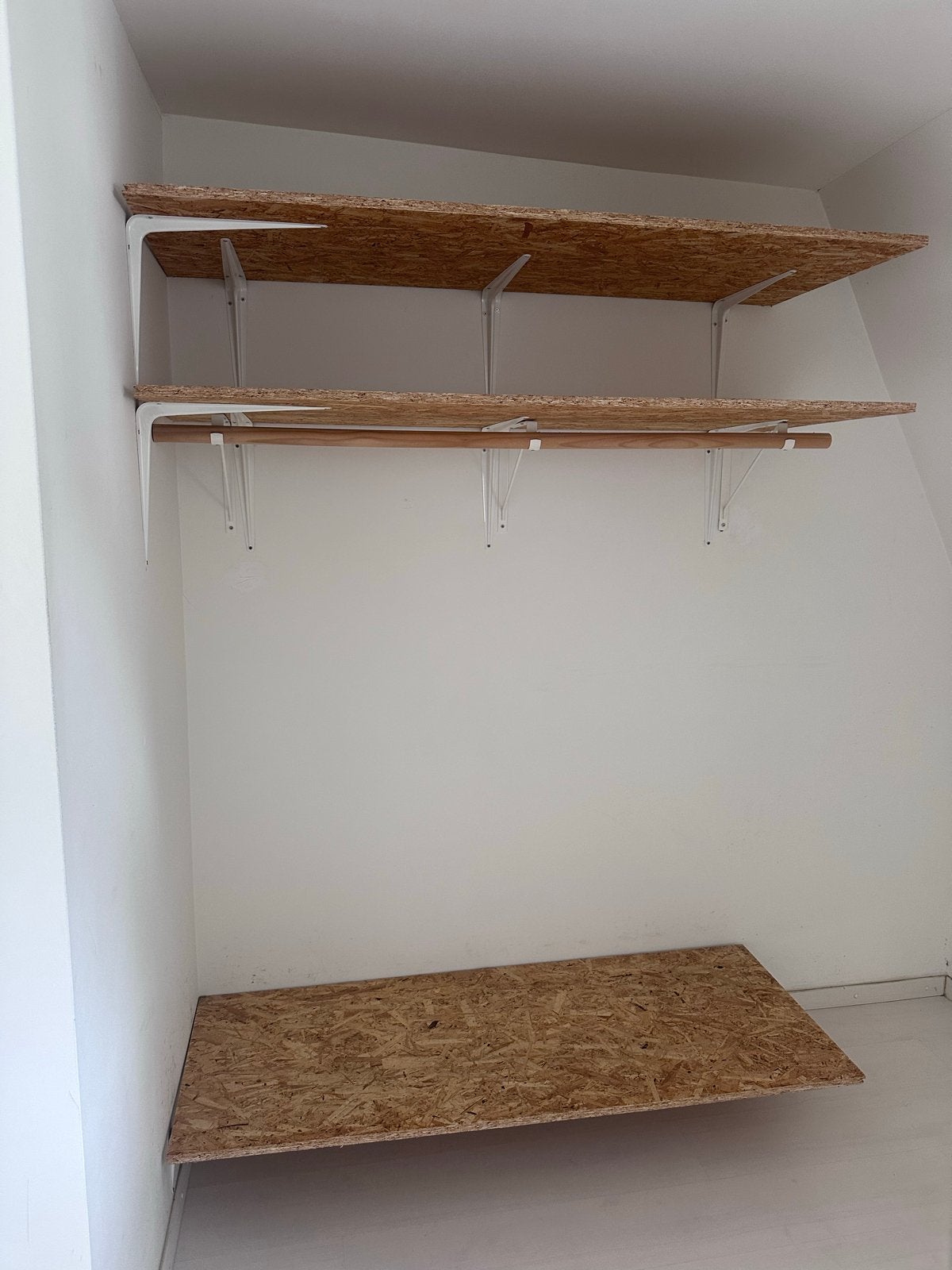 Compleet wandplankensysteem, Ophalen, Gebruikt, Plank, Minder dan 200 cm