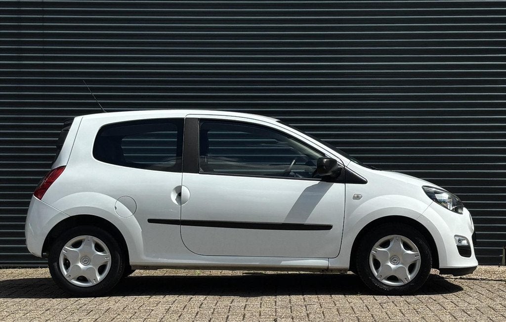 Renault Twingo 1.2 16V, Auto's, Renault, Gebruikt, 4 cilinders, 4 stoelen, Wit