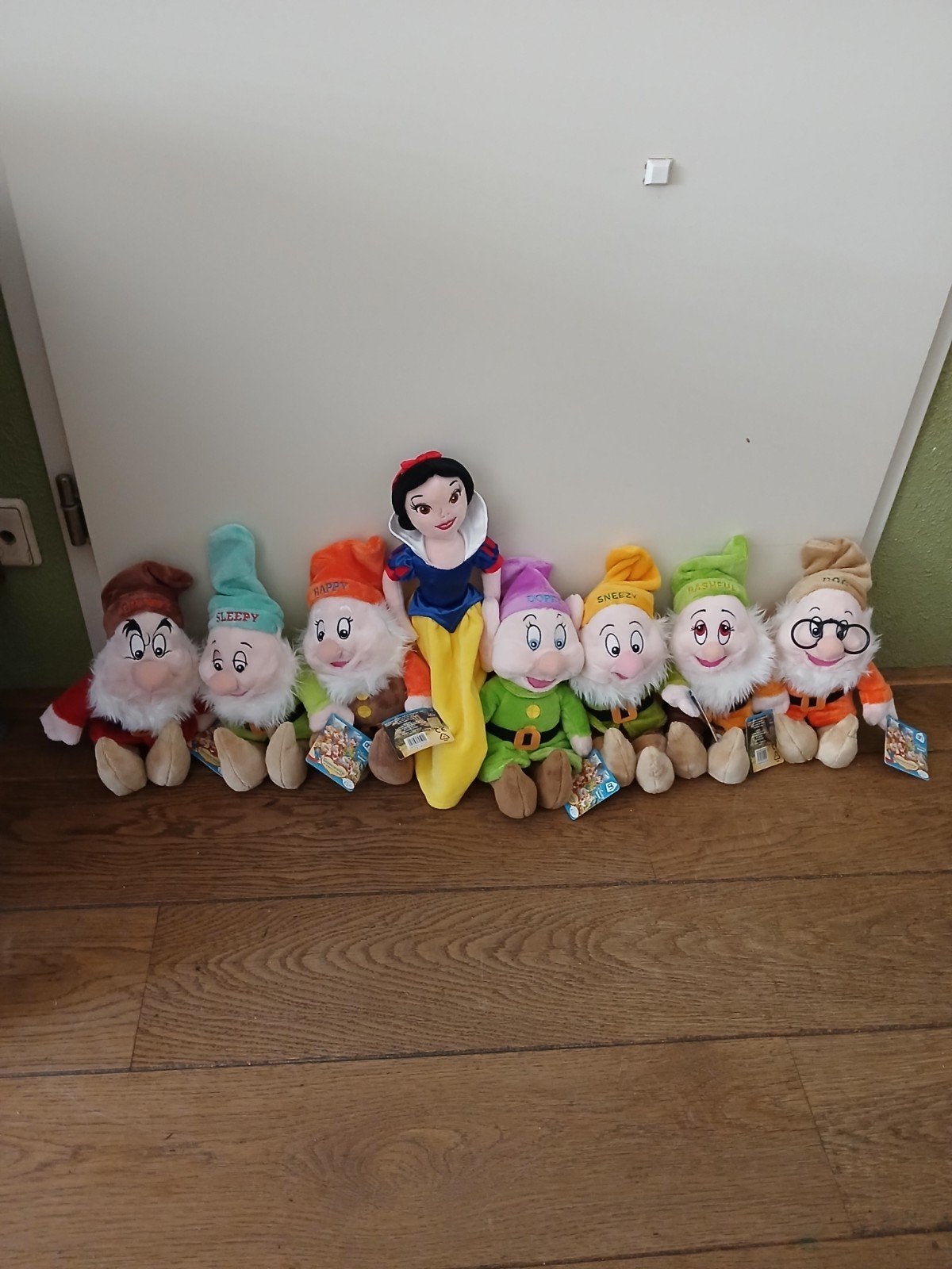 Disney Sneeuwwitje en de 7 dwergen knuffels.Nieuw., Ophalen of Verzenden, Nieuw, Overige typen
