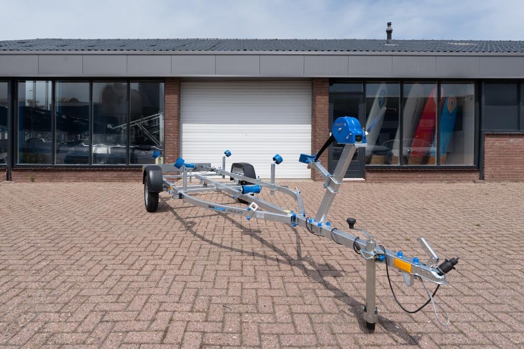 Faro Aqua Boottrailer Rollen tot 520 cm  - Luxe afwerking, Minder dan 1500 kg, Sloepentrailer, Nieuw, Minder dan 6 meter