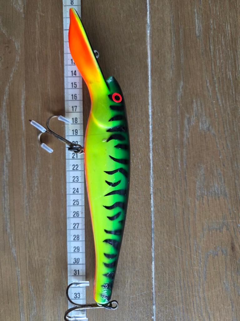 Musky Mania Ernie 9inch Fire Tiger, Ophalen of Verzenden, Zo goed als nieuw, Overige typen